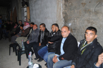  بالصور: اجتماع لأهالي البيوت المهددة بالهدم في خيمة الاعتصام بمدينة الرملة